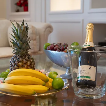 Luxury Penthouse Promenade アパート *