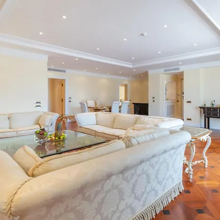 アパート Luxury Penthouse Promenade