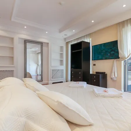 Luxury Penthouse Promenade アパート マカルスカ