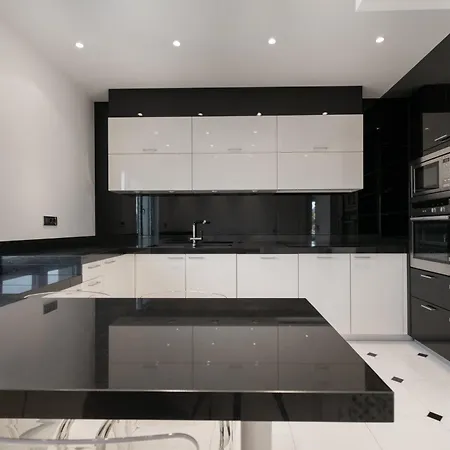 Luxury Penthouse Promenade アパート *